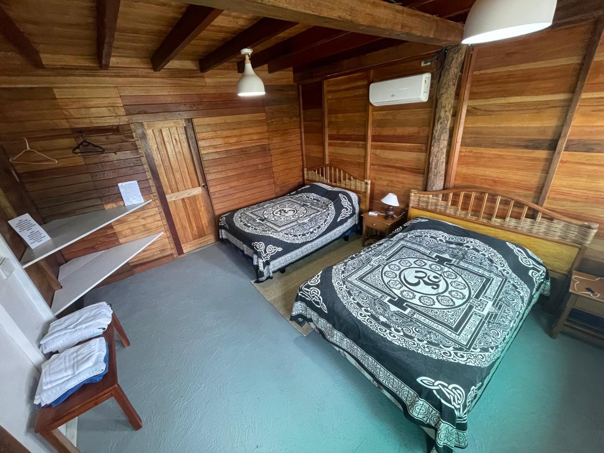 Galapagos Chalet Puerto Ayora  Exteriör bild