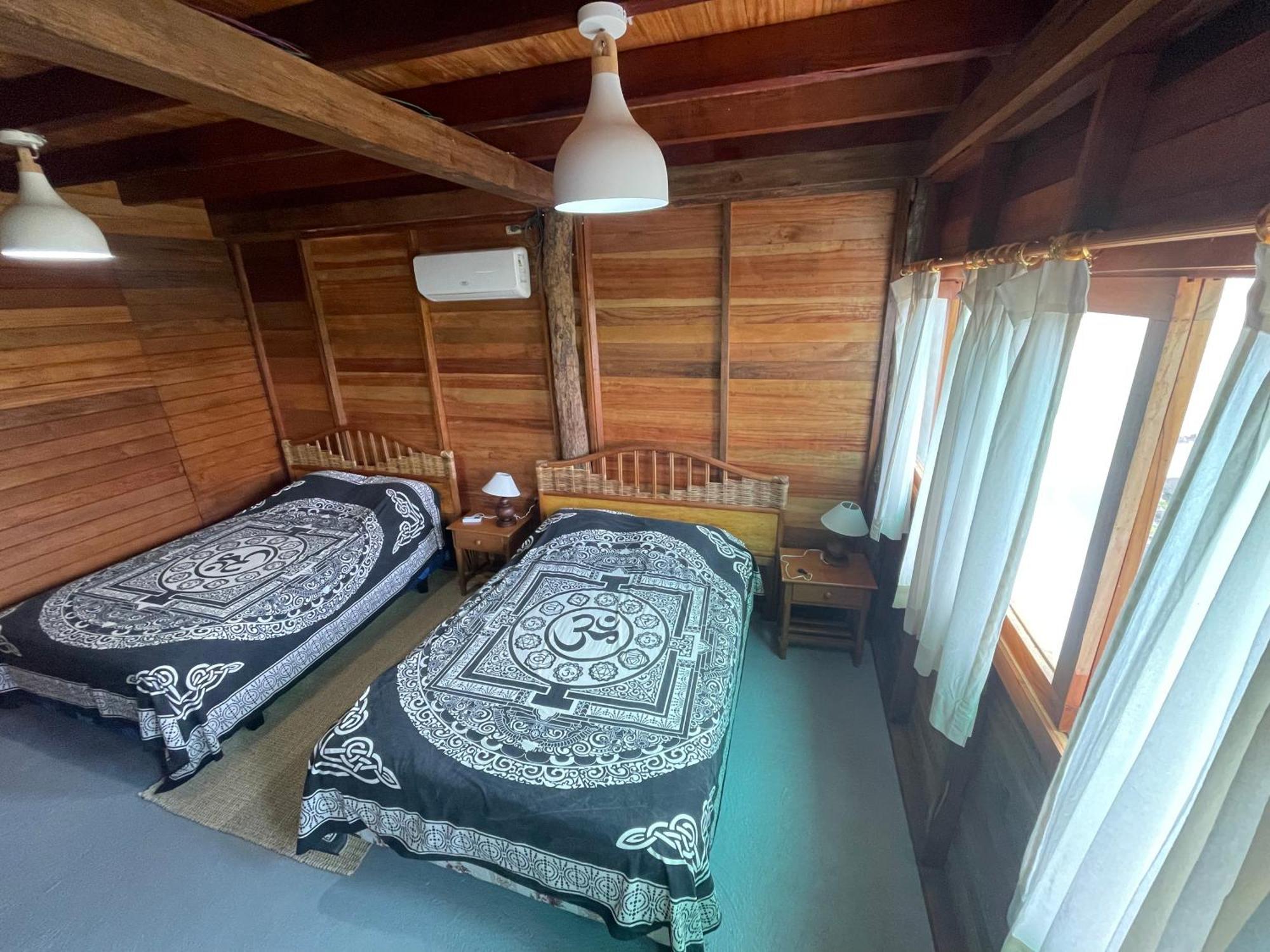 Galapagos Chalet Puerto Ayora  Exteriör bild